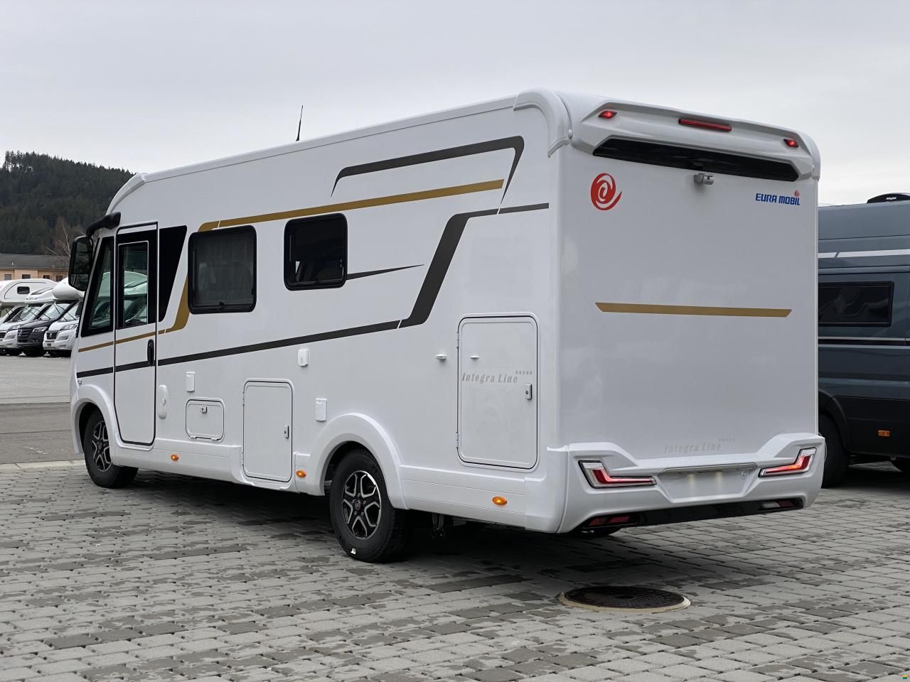 Eura Mobil Integra Line Il Lf Wohnmobil Motorcaravan