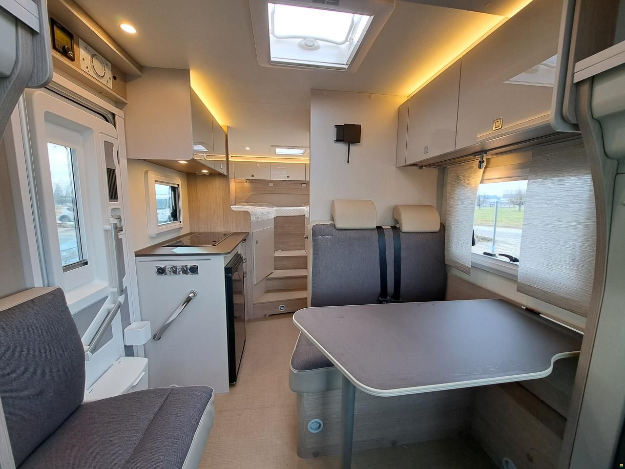 B Rstner Lineo T G Wohnmobil Motorcaravan