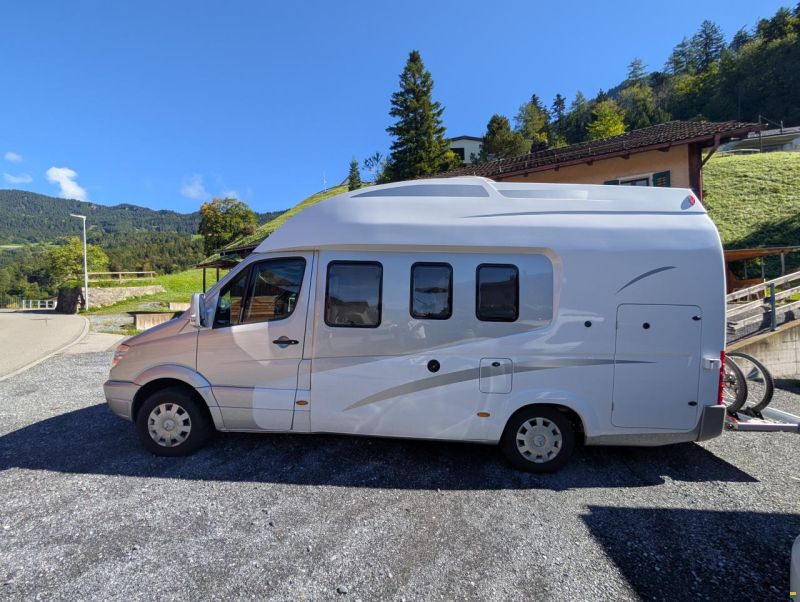 Mercedes Benz La Strada Nova M