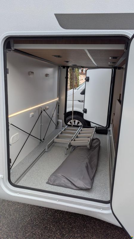 Benimar Amphitryon 940