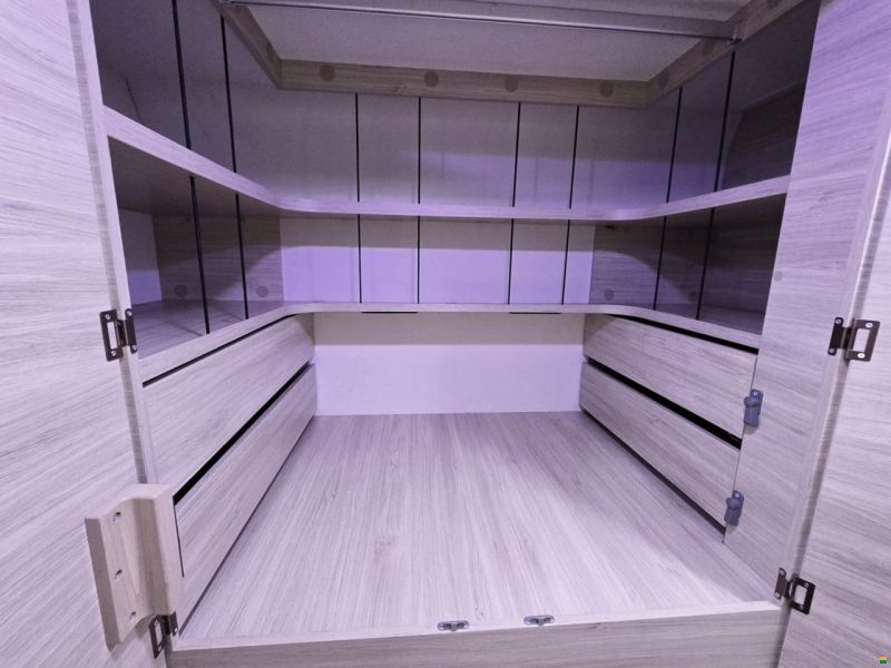 Challenger 260 GRAPHITE EDITION VIP 9-G-AUTOMAT 2.3