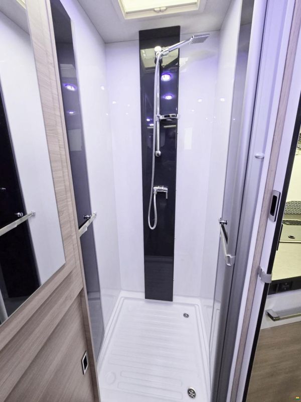 Challenger 260 GRAPHITE EDITION VIP 9-G-AUTOMAT 2.3