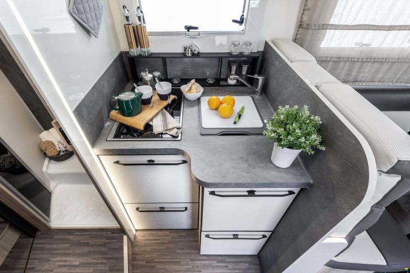 Elnagh Magnum 582 / 2026