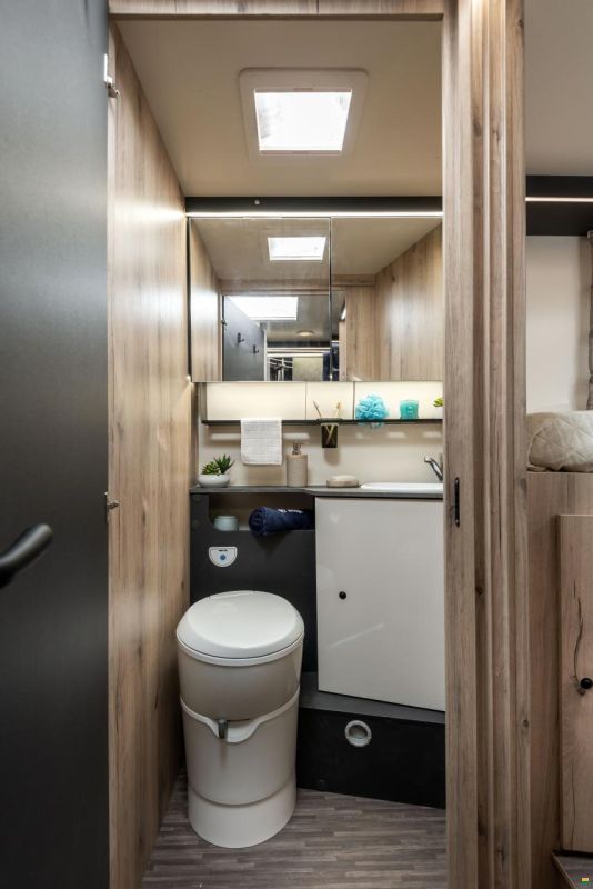 Elnagh Magnum 582 / 2026