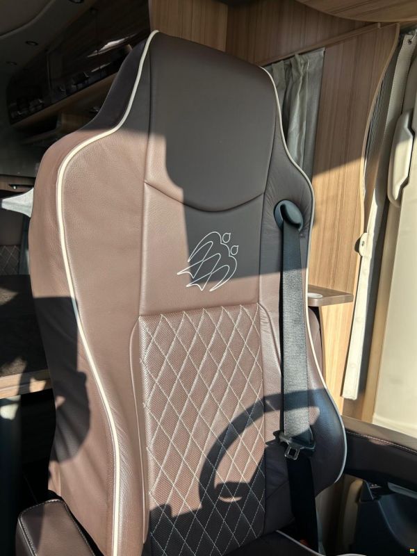 Knaus SUN I 9000 LEG