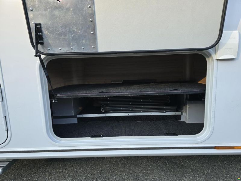 Knaus SUN I 9000 LEG