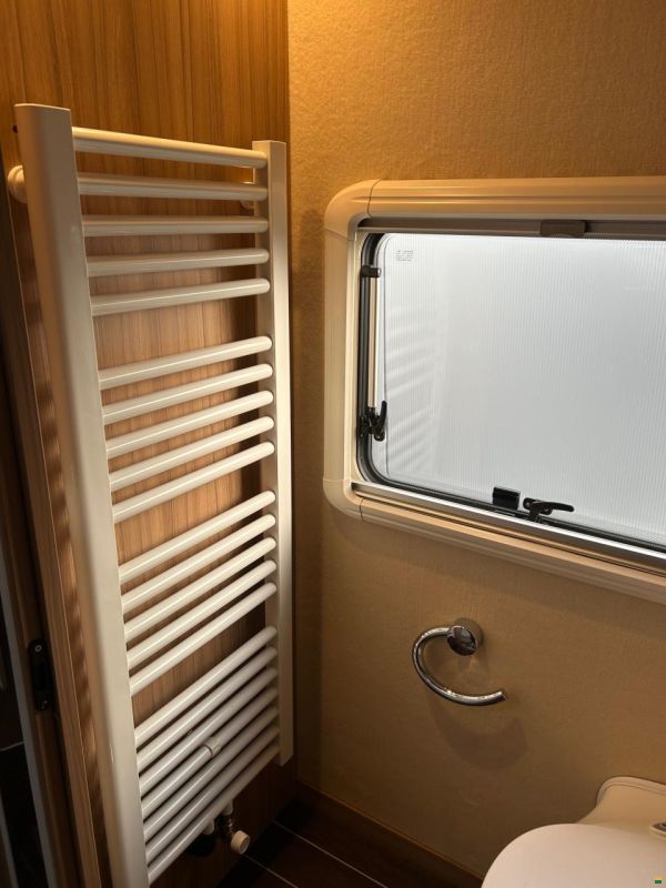 Knaus SUN I 9000 LEG