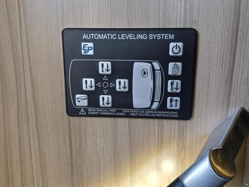 Knaus SUN I 9000 LEG