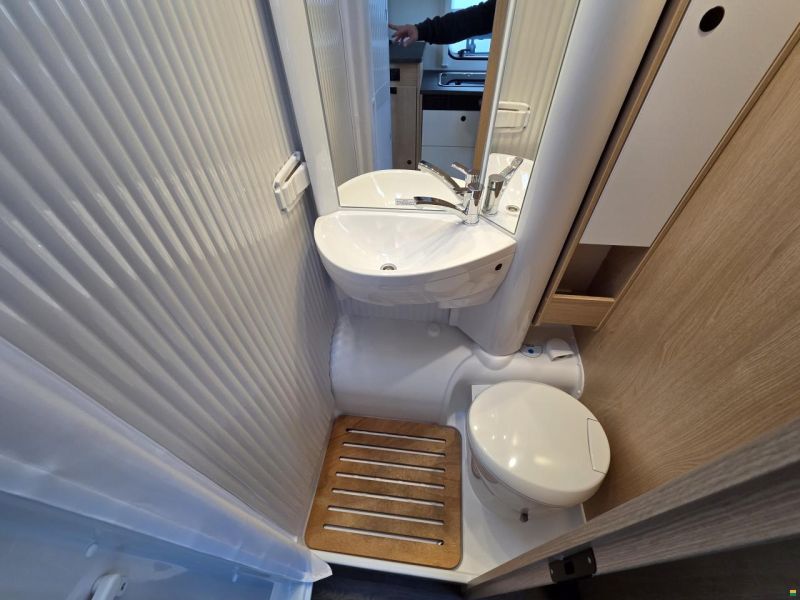 Sunlight V69 Adventure Edition