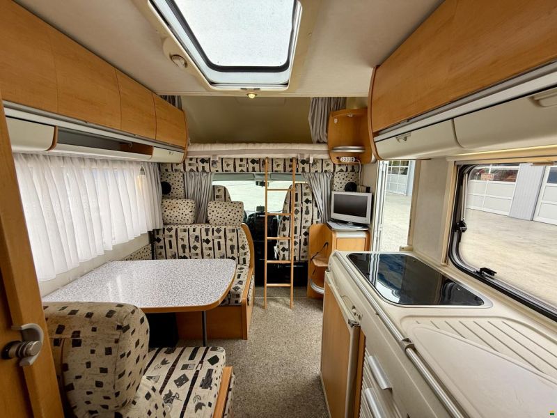 Hymer Camp 600 - FamilyTravel