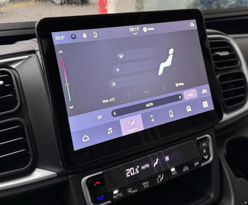 Pössl Summit 600 L Shine *Längsbetten*