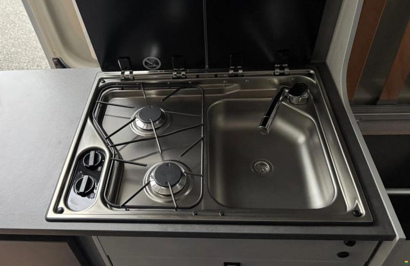 Pössl Summit 600 L Shine *Längsbetten*