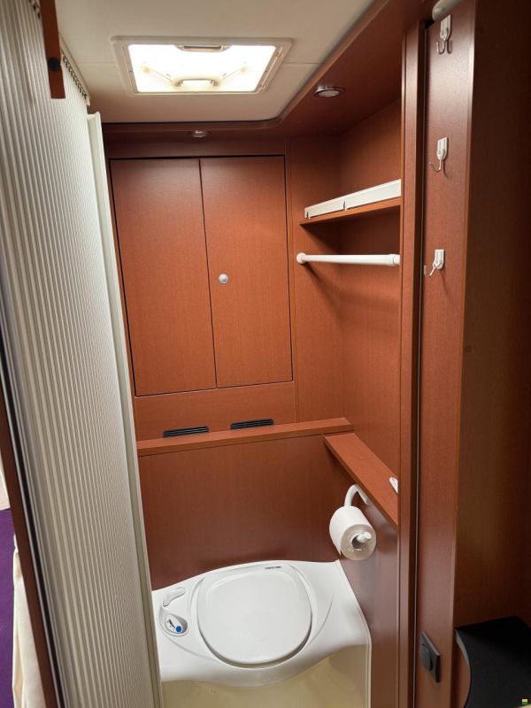 Dethleffs eighty2 I6700