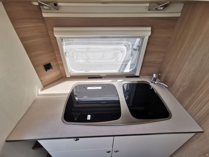 Bürstner Premio Life 420 TS