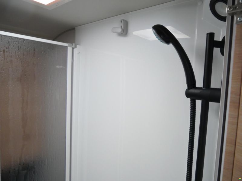 Knaus Live Ti 590 MF Platinum Selection