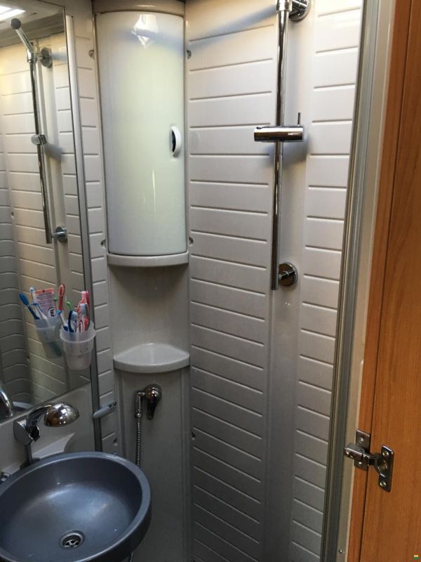 Bürstner Viseo i694