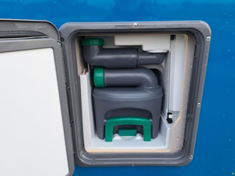 Eriba Touring 542 Harbour Blue