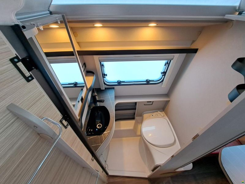 Eriba Touring 542 Tango Red