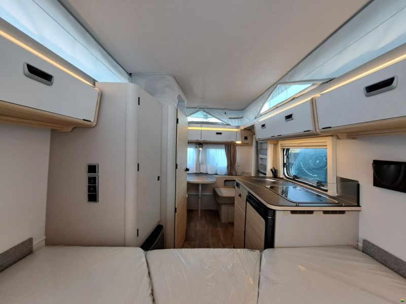 Eriba Touring 542 Nugget Gold