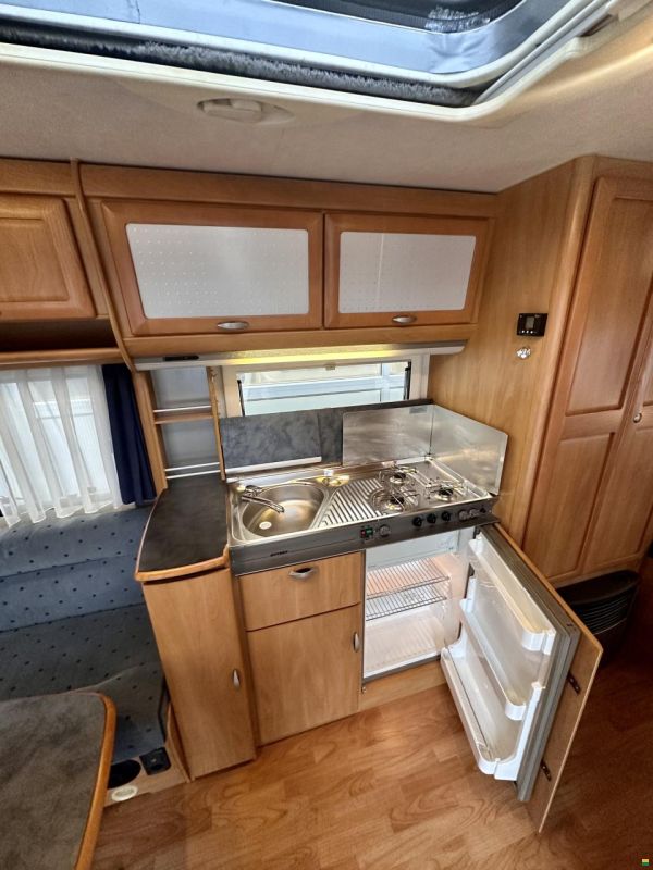 Hymer 540A - Längsbetten - Schutzdach