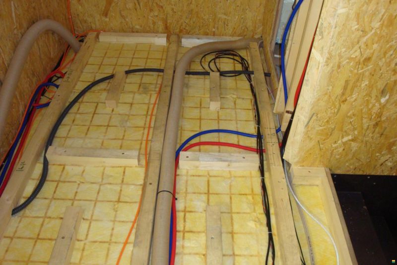 Wohnmobil / Wohnbus Mercedes Atego 818