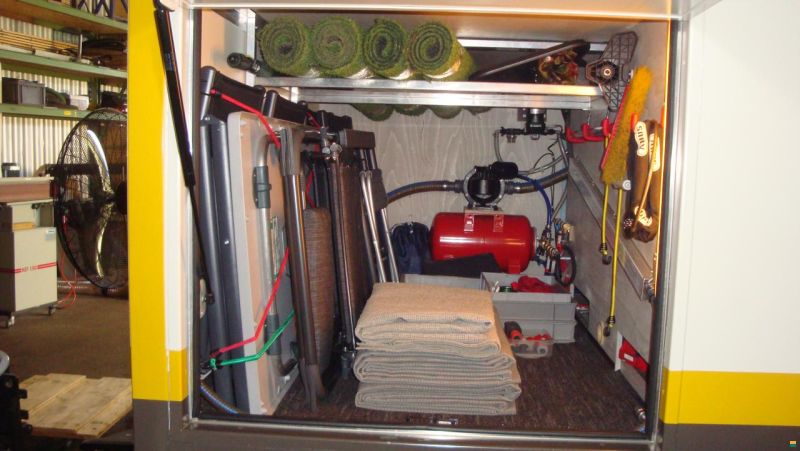 Wohnmobil / Wohnbus Mercedes Atego 818