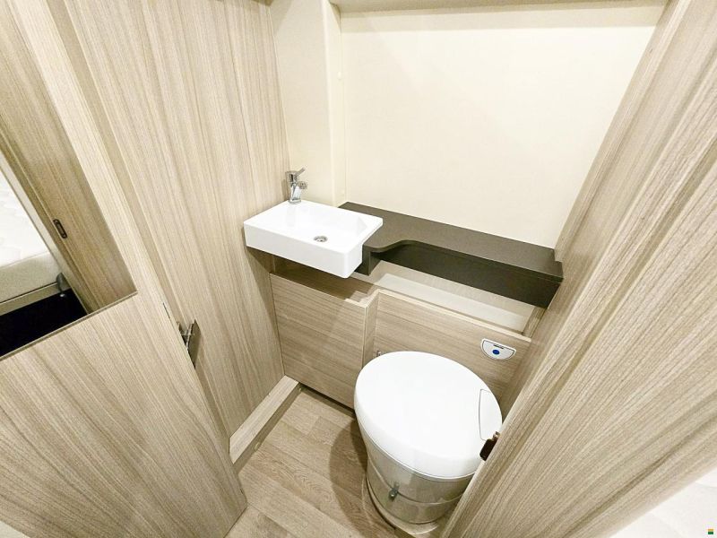 Dreamer 600 2.3 9G-AUTOMAT MJ 160