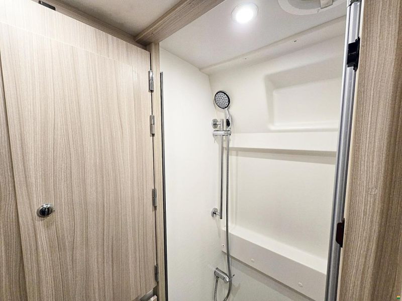 Dreamer 600 2.3 9G-AUTOMAT MJ 160