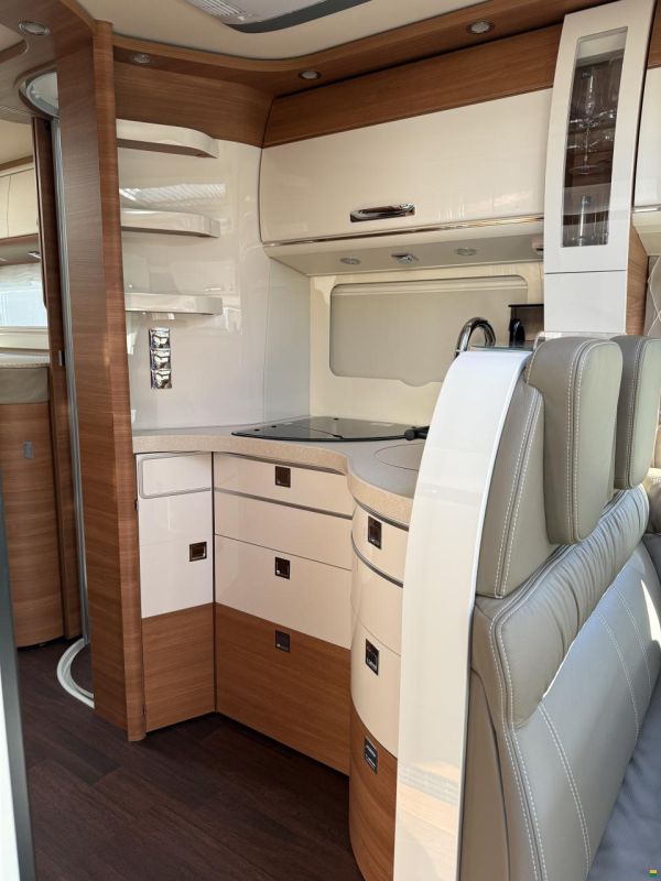 Carthago Chic c-line I 4.9 LE