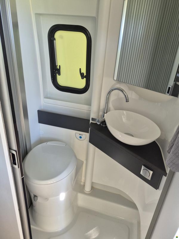 Adria Twin Supreme 640SGX