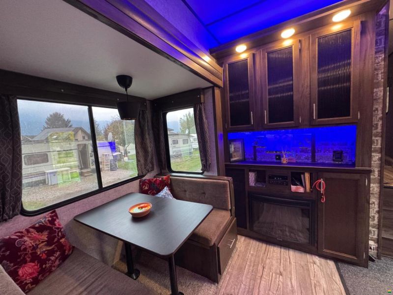 Forest River Artic Wolf