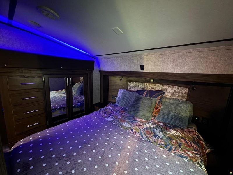 Forest River Artic Wolf