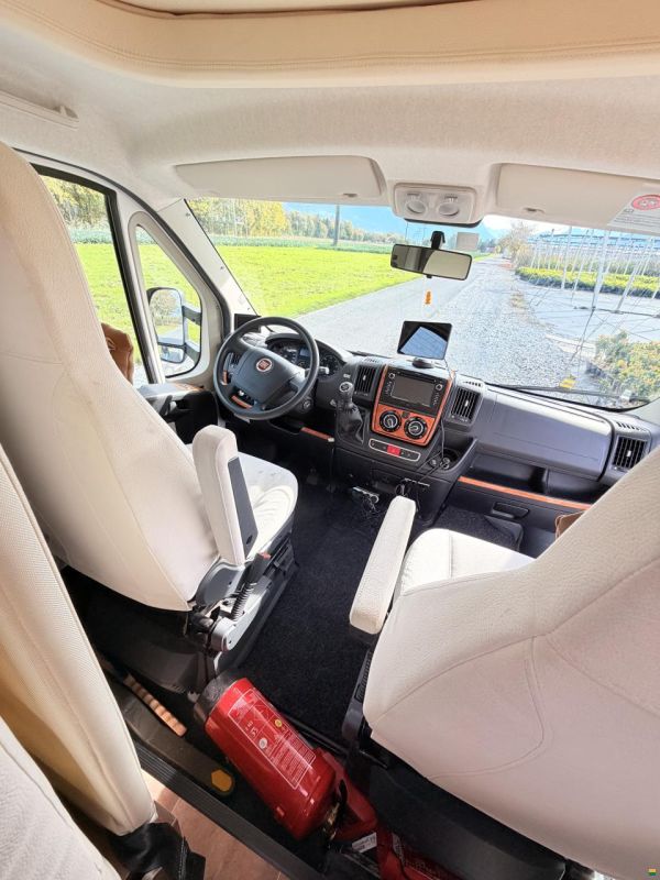 Bürstner Argos 747-2