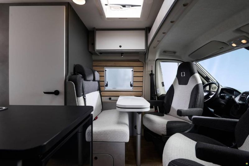 Crosscamp 5.4 DF 3.5t 2.2BlueHDi 140