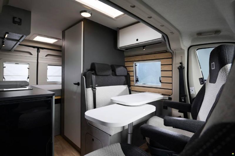 Crosscamp 5.4 DF 3.5t 2.2BlueHDi 140