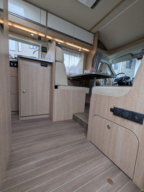 Sunlight T 67 mit Einzelbett, Automat!