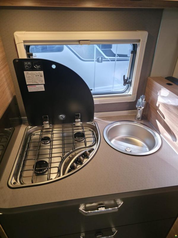 Weinsberg CaraSuite 650 MF