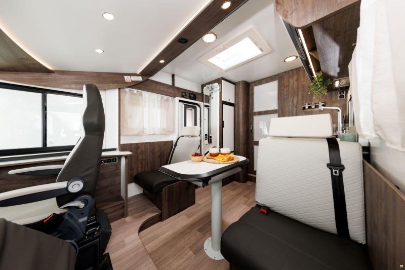 Benimar Amphitryon 967