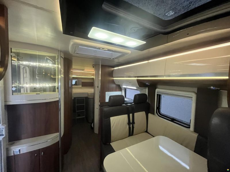 Hobby First Class Mobil