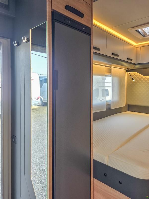 Knaus Live Wave 650 MF Platinum Selection