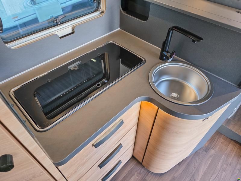 Knaus Live Wave 650 MF Platinum Selection