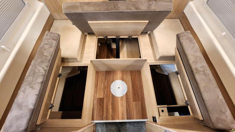 Bunkervan Memphis 599 180PS 9-Gang Aut.