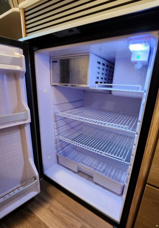 Bunkervan Memphis 599 180PS 9-Gang Aut.