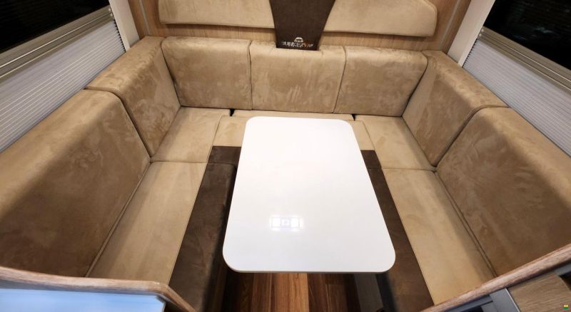 Bunkervan Memphis 599 180PS 9-Gang Aut.