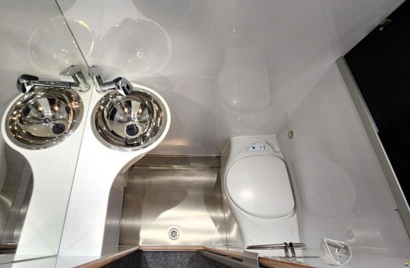 Bunkervan Memphis 599 180PS 9-Gang Aut.