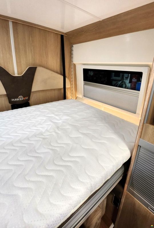 Bunkervan Memphis 599 180PS 9-Gang Aut.