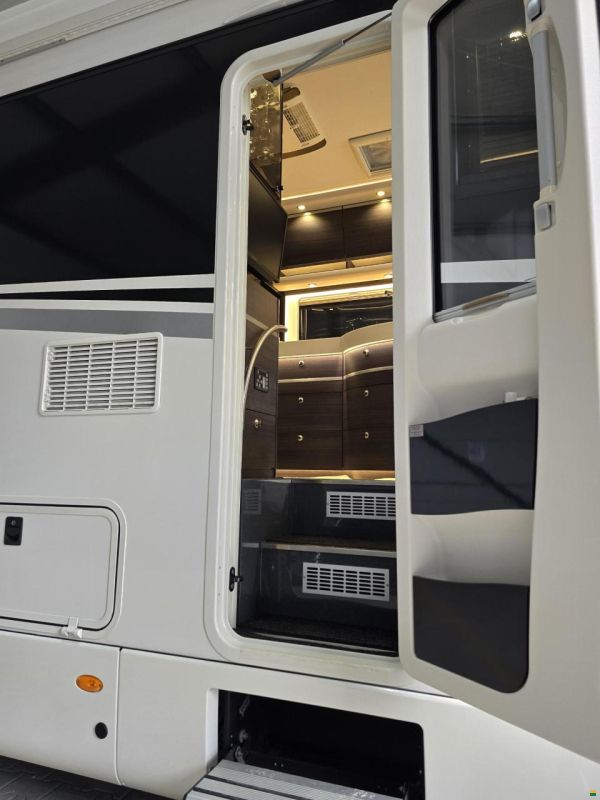 Concorde Charisma 900 LS Centurion Style