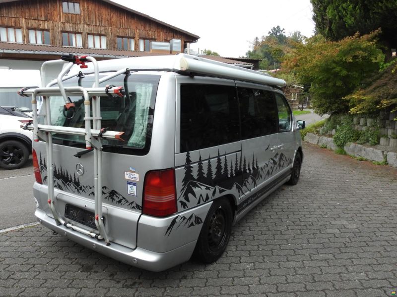 Mercedes Benz 220 CDI