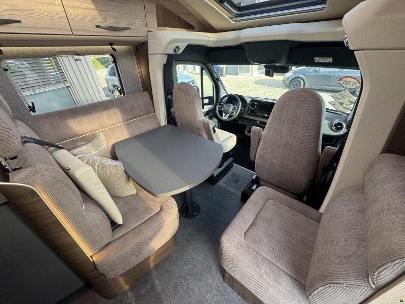 Eura Mobil Profila T 696 EB Comfort