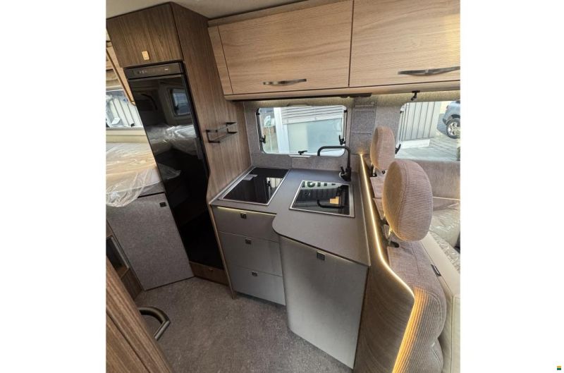 Eura Mobil Profila T 696 EB Comfort